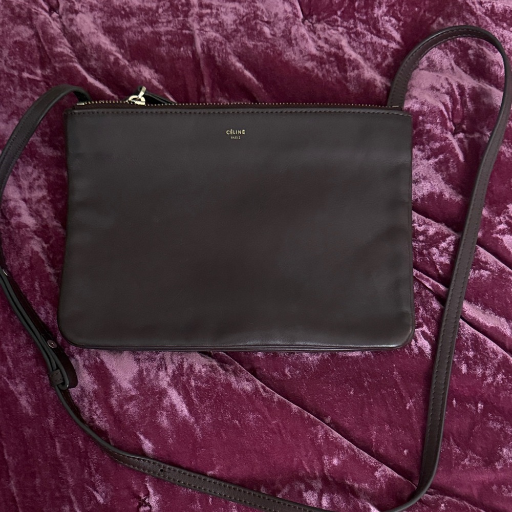 TrioFlap Crossbody Bag in Deep Plum